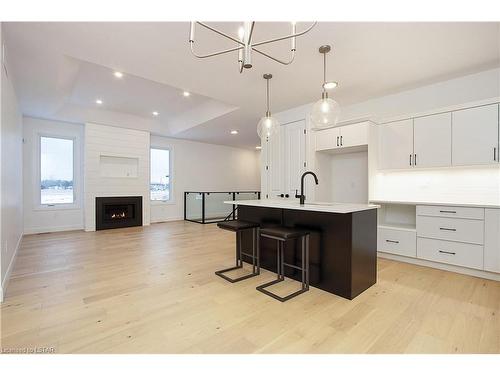 71-11 Coastal Crescent, Grand Bend, ON - Indoor Photo Showing Kitchen With Upgraded Kitchen