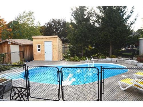 511 Inverness Avenue, London, ON - Outdoor With In Ground Pool
