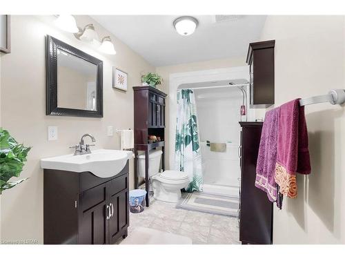 27 Peach Tree Boulevard, St. Thomas, ON - Indoor Photo Showing Bathroom