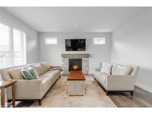 178 Spencer Avenue, Lucan, ON - Indoor Photo Showing Living Room With Fireplace