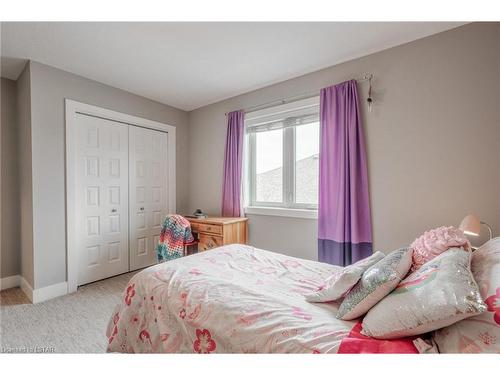 178 Spencer Avenue, Lucan, ON - Indoor Photo Showing Bedroom