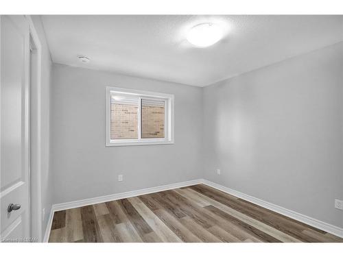 56 Honey Bend, St. Thomas, ON - Indoor Photo Showing Other Room