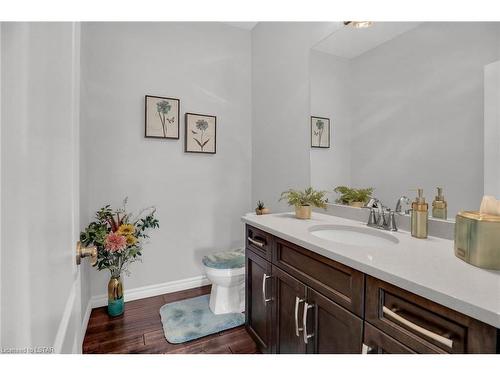 3094 Tokala Trail, London, ON - Indoor Photo Showing Bathroom