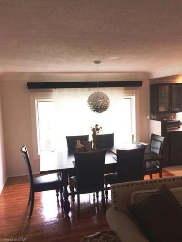 11 Mcalpine Avenue, London, ON - Indoor Photo Showing Dining Room