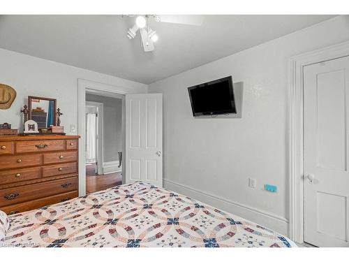 22410 Mcarthur Road, Appin, ON - Indoor Photo Showing Bedroom