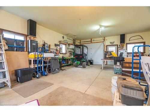 22410 Mcarthur Road, Appin, ON - Indoor Photo Showing Garage