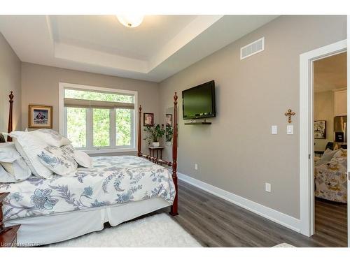 6-10 Mcpherson Court, St. Thomas, ON - Indoor Photo Showing Bedroom