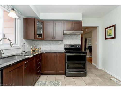 347 Burlington Crescent, London, ON - Indoor Photo Showing Kitchen With Double Sink