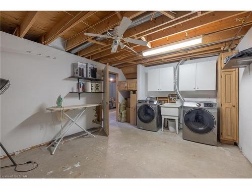 220 Harrison Place Place, Port Stanley, ON - Indoor Photo Showing Laundry Room