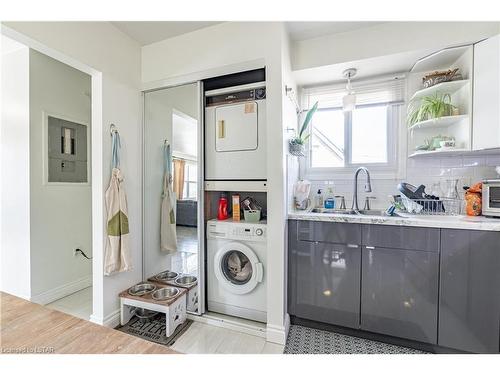 22 Palace Street, London, ON - Indoor Photo Showing Laundry Room