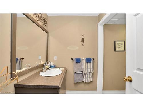 34639 Third Line, Southwold, ON - Indoor Photo Showing Bathroom