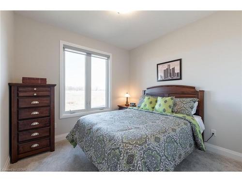 116 Lila Street, Dutton, ON - Indoor Photo Showing Bedroom