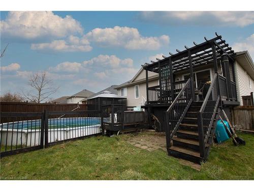12 Hickory Lane, St. Thomas, ON - Outdoor With Above Ground Pool