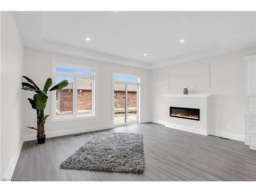 4 Bouw Place, Dutton, ON - Indoor Photo Showing Other Room With Fireplace