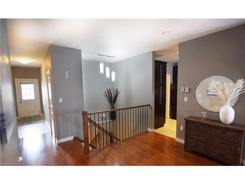 22-1630 Bayswater Crescent, London, ON - Indoor Photo Showing Other Room