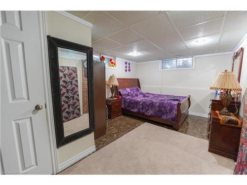 34 Ponderosa Crescent, London, ON - Indoor Photo Showing Bathroom