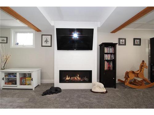 10160 Edmonds Boulevard, Grand Bend, ON - Indoor With Fireplace