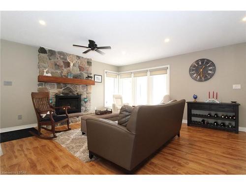 10160 Edmonds Boulevard, Grand Bend, ON - Indoor Photo Showing Living Room With Fireplace