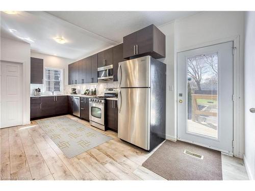 385 Mitton Street S, Sarnia, ON - Indoor Photo Showing Kitchen