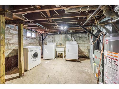 385 Mitton Street S, Sarnia, ON - Indoor Photo Showing Laundry Room