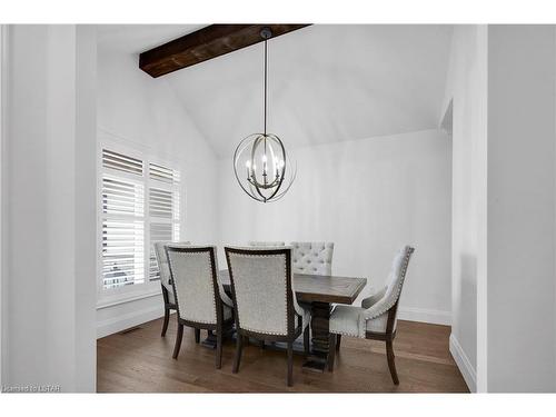 69 Foxborough Place, Thorndale, ON - Indoor Photo Showing Dining Room
