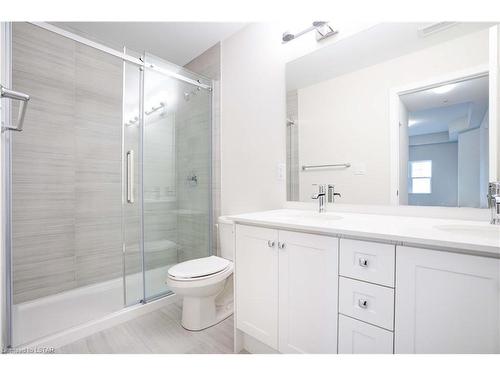 306-100 The Promenade, Port Stanley, ON - Indoor Photo Showing Bathroom