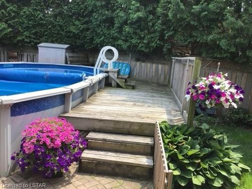 504 Sunnyside Crescent, London, ON - Outdoor With Above Ground Pool