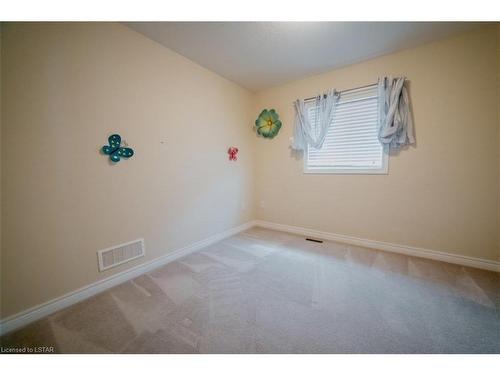 1108 Foxhunt Road, London, ON - Indoor Photo Showing Other Room