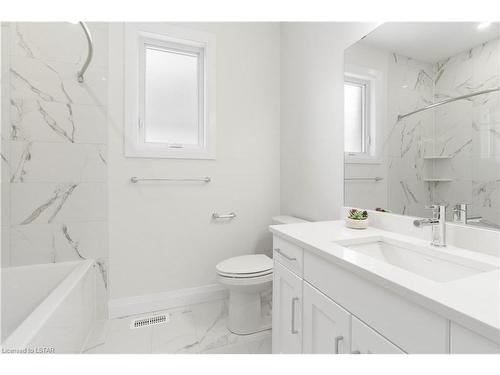 184 Sandpiper Drive, Sarnia, ON - Indoor Photo Showing Bathroom