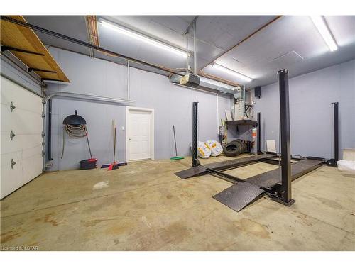 1561 Westchester Bourne Road, Thames Centre, ON - Indoor Photo Showing Garage