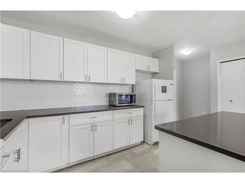 704-563 Mornington Avenue, London, ON - Indoor Photo Showing Kitchen