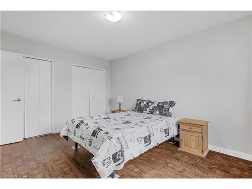 704-563 Mornington Avenue, London, ON - Indoor Photo Showing Bedroom