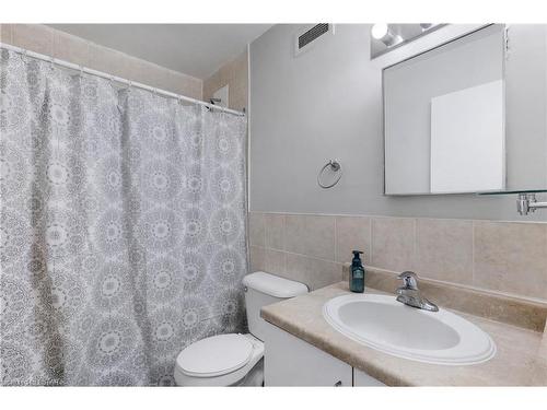 704-563 Mornington Avenue, London, ON - Indoor Photo Showing Bathroom