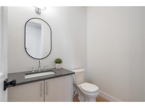 2657 Heardcreek Trail Trail, London, ON - Indoor Photo Showing Bathroom