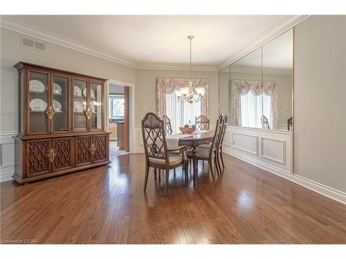 44-40 Quinella Drive, London, ON - Indoor Photo Showing Dining Room