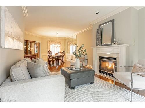 44-40 Quinella Drive, London, ON - Indoor Photo Showing Living Room With Fireplace