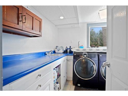 25328 Silver Clay Line, West Elgin, ON - Indoor Photo Showing Laundry Room