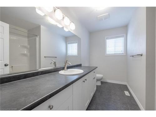 2031 Springridge Drive, London, ON - Indoor Photo Showing Bathroom