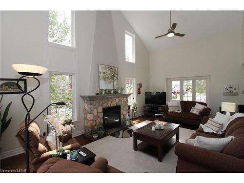 6 Harbour Park Court, Grand Bend, ON - Indoor Photo Showing Living Room With Fireplace