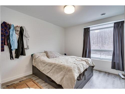 103-455 Charlton Avenue, Hamilton, ON - Indoor Photo Showing Bedroom