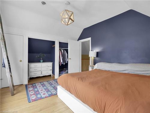 854 Lorne Avenue, London, ON - Indoor Photo Showing Bedroom