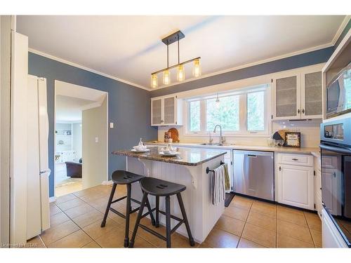 37 Timber Drive, London, ON - Indoor Photo Showing Kitchen