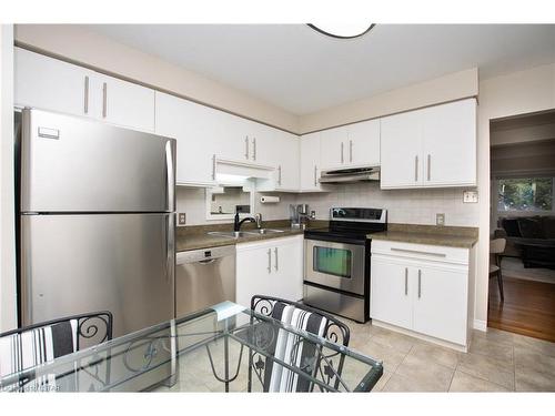 14-35 Waterman Avenue, London, ON - Indoor Photo Showing Kitchen With Double Sink