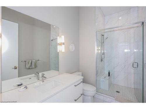 400-1705 Fiddlehead Place, London, ON - Indoor Photo Showing Bathroom