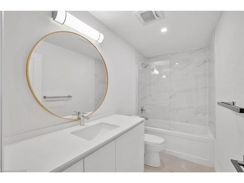 202-3290 Stella Crescent, Windsor, ON - Indoor Photo Showing Bathroom
