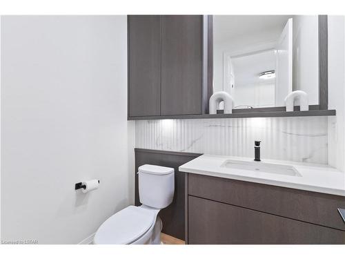 1651 Upper West Avenue Avenue, London, ON - Indoor Photo Showing Bathroom