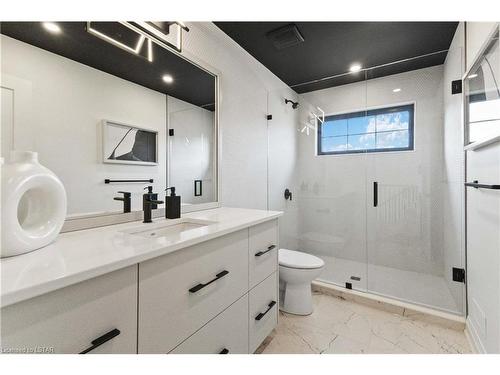 1651 Upper West Avenue Avenue, London, ON - Indoor Photo Showing Bathroom