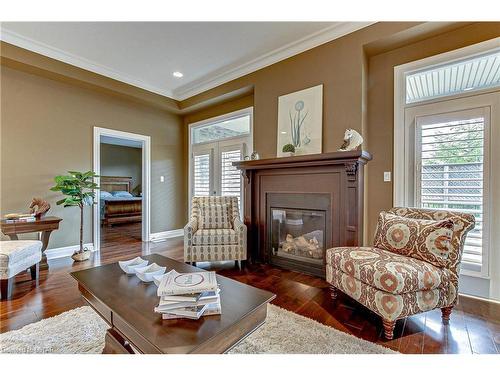 17-725 Eagletrace Drive, London, ON - Indoor Photo Showing Living Room With Fireplace