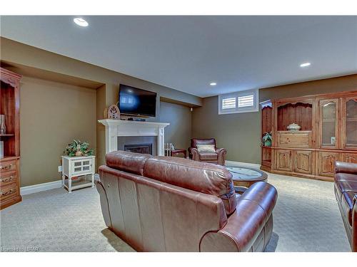 17-725 Eagletrace Drive, London, ON - Indoor Photo Showing Other Room With Fireplace