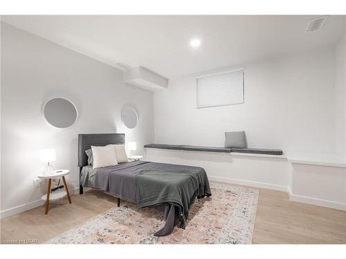 3520 Grand Oak Crossing, London, ON - Indoor Photo Showing Bedroom